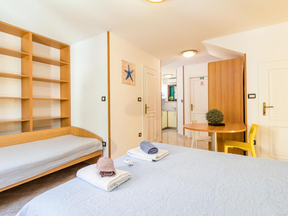 Apartment Antonella & Napoletano-1 By Interhome 乌马格 外观 照片