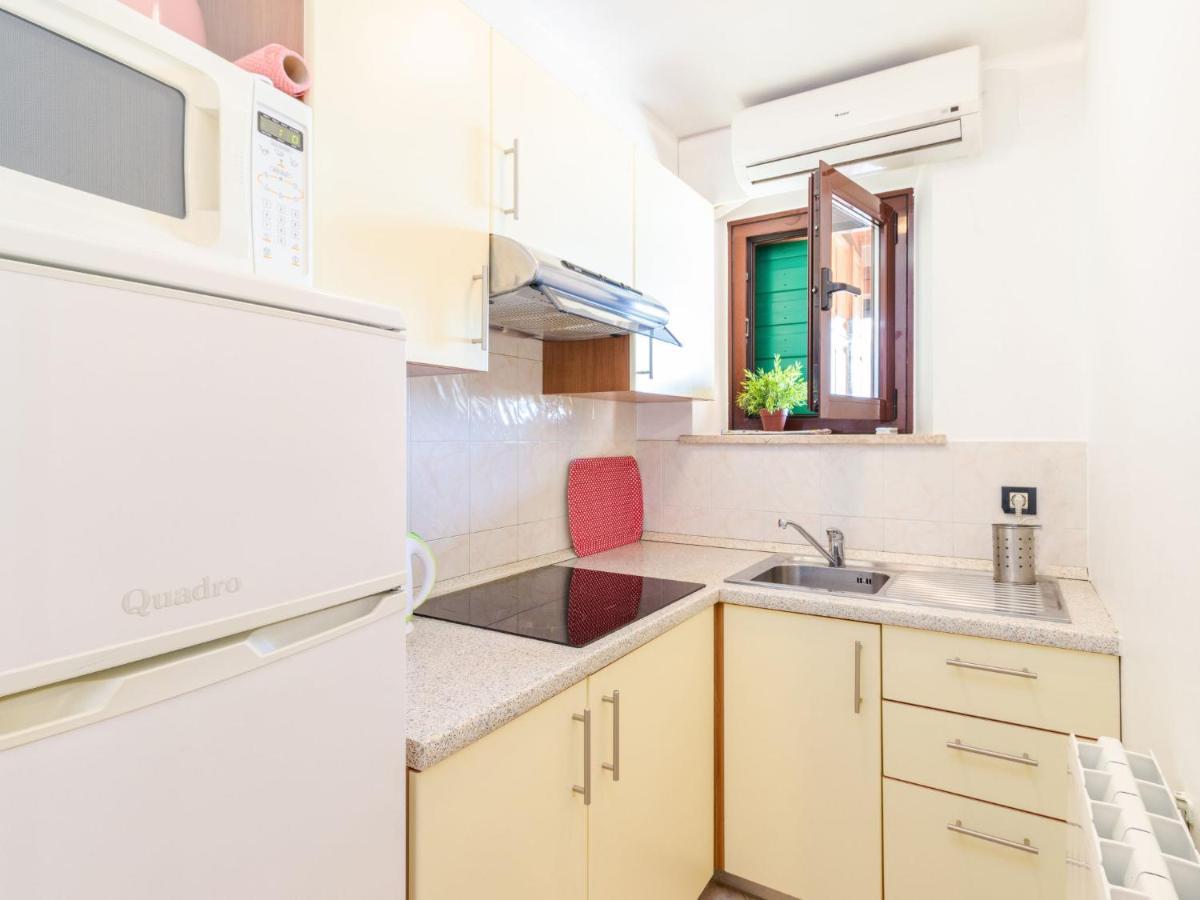 Apartment Antonella & Napoletano-1 By Interhome 乌马格 外观 照片