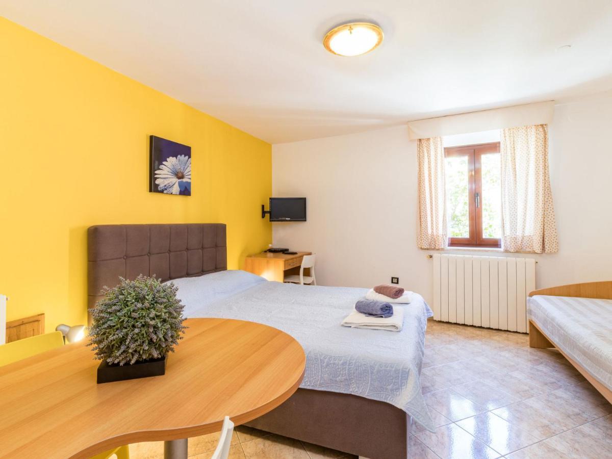 Apartment Antonella & Napoletano-1 By Interhome 乌马格 外观 照片